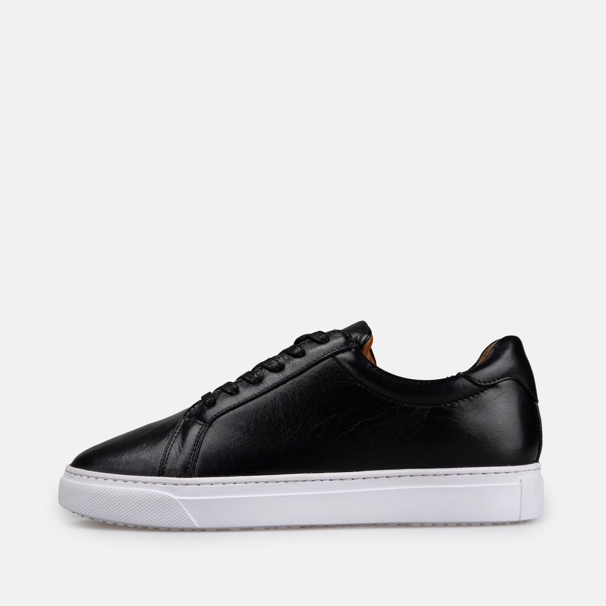 Volzak 3930 Basket en cuir Noir