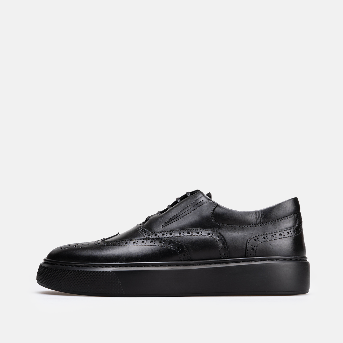 Volzak 326 Basket en cuir Noir