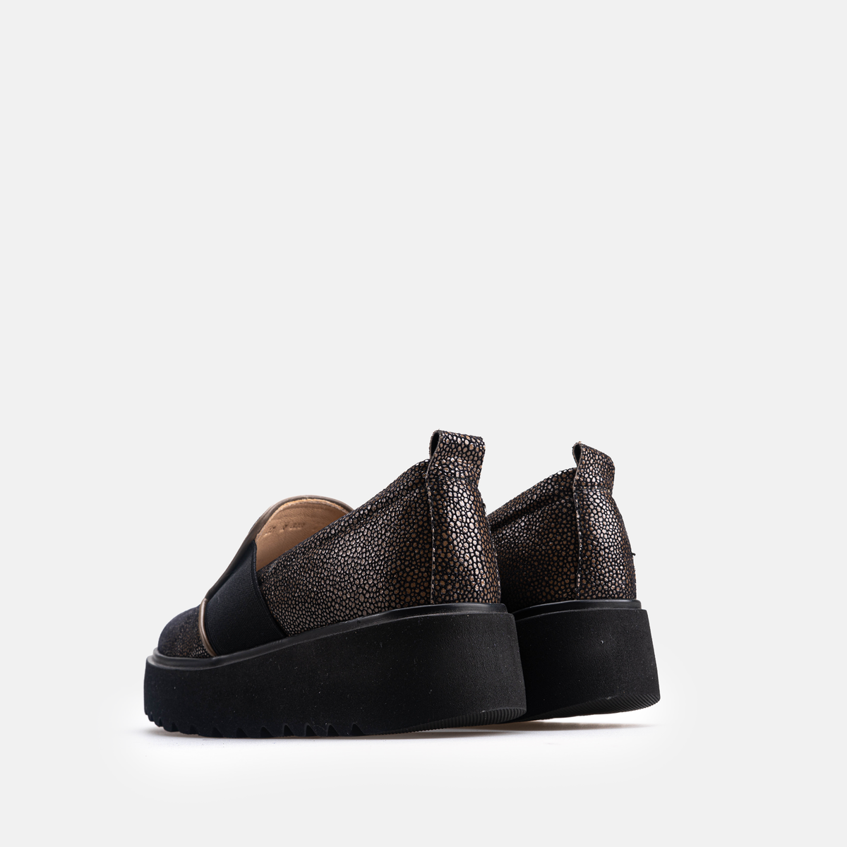 Volzak 618 Chaussure en nubuck Bronze