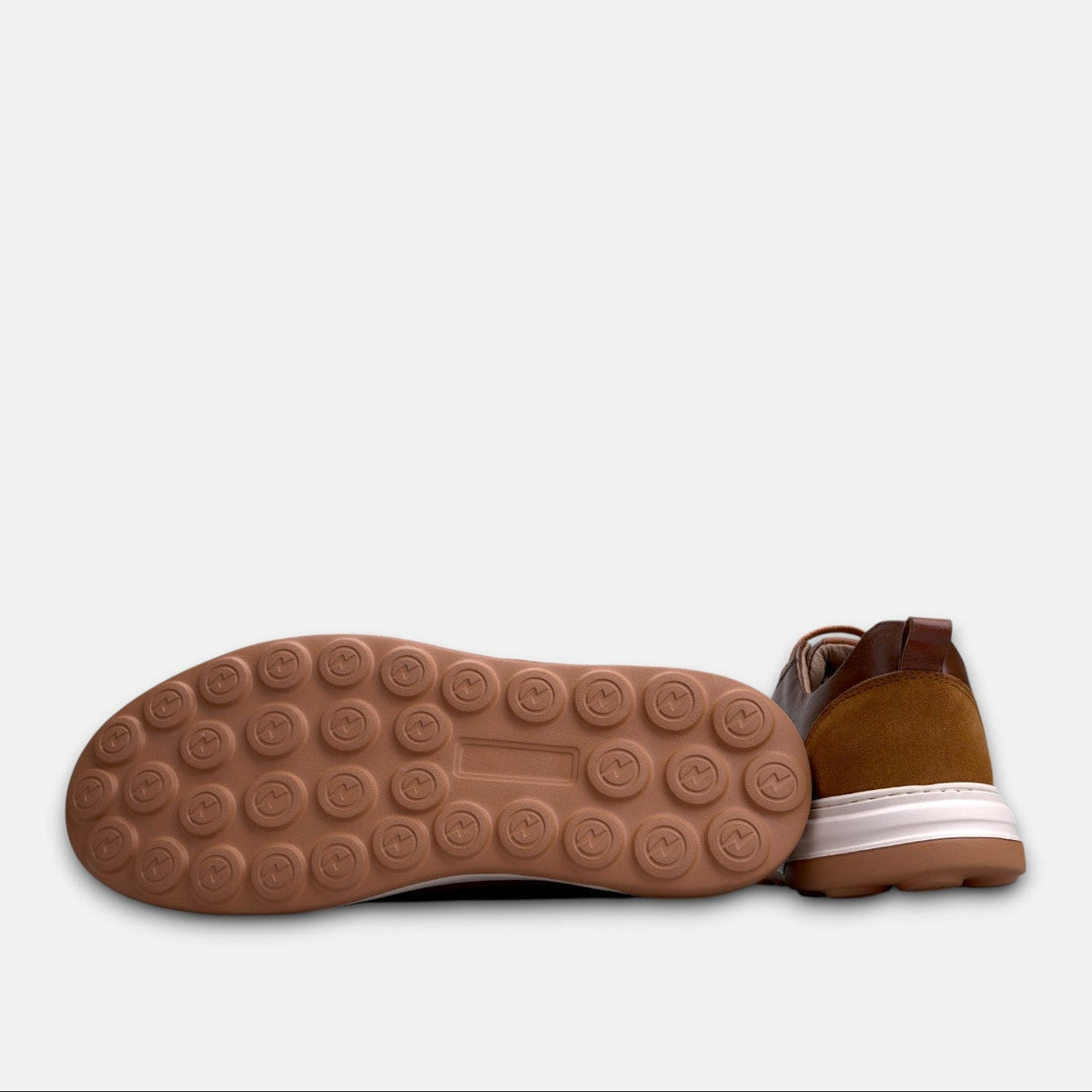 Volzak 6056 basket en cuir Camel