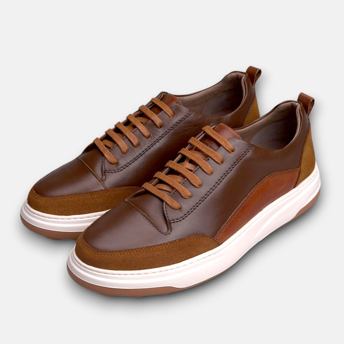 Volzak 6056 basket en cuir Camel