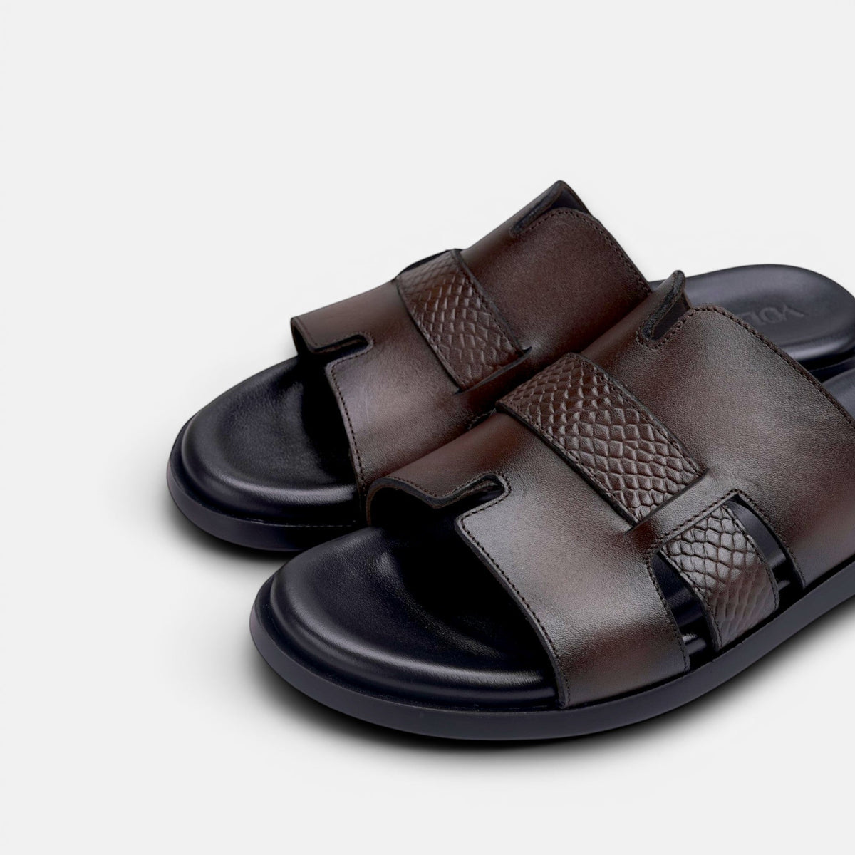 Volzak 5427 Sandale en cuir Marron