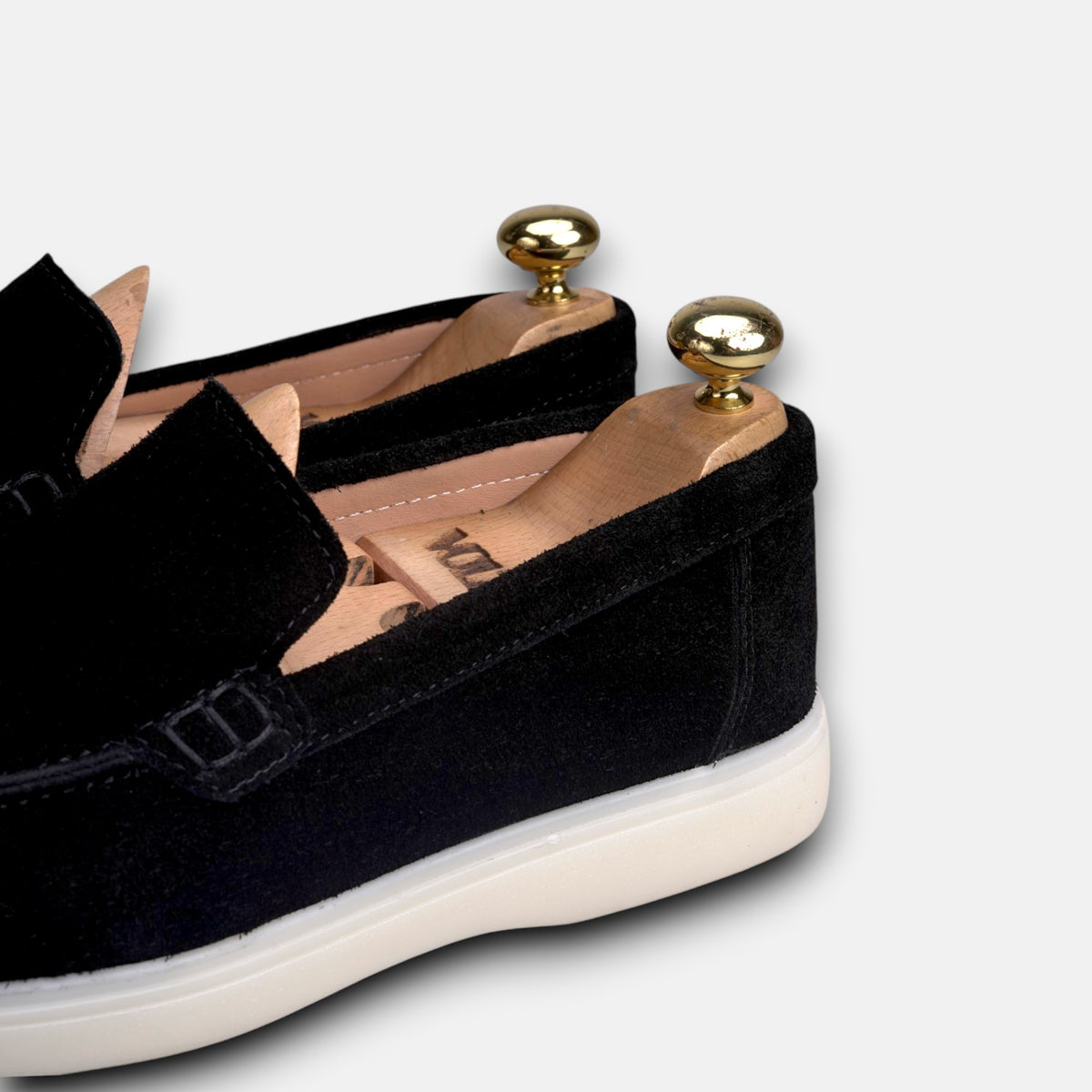 Volzak 713 Mocassin en daim Noir