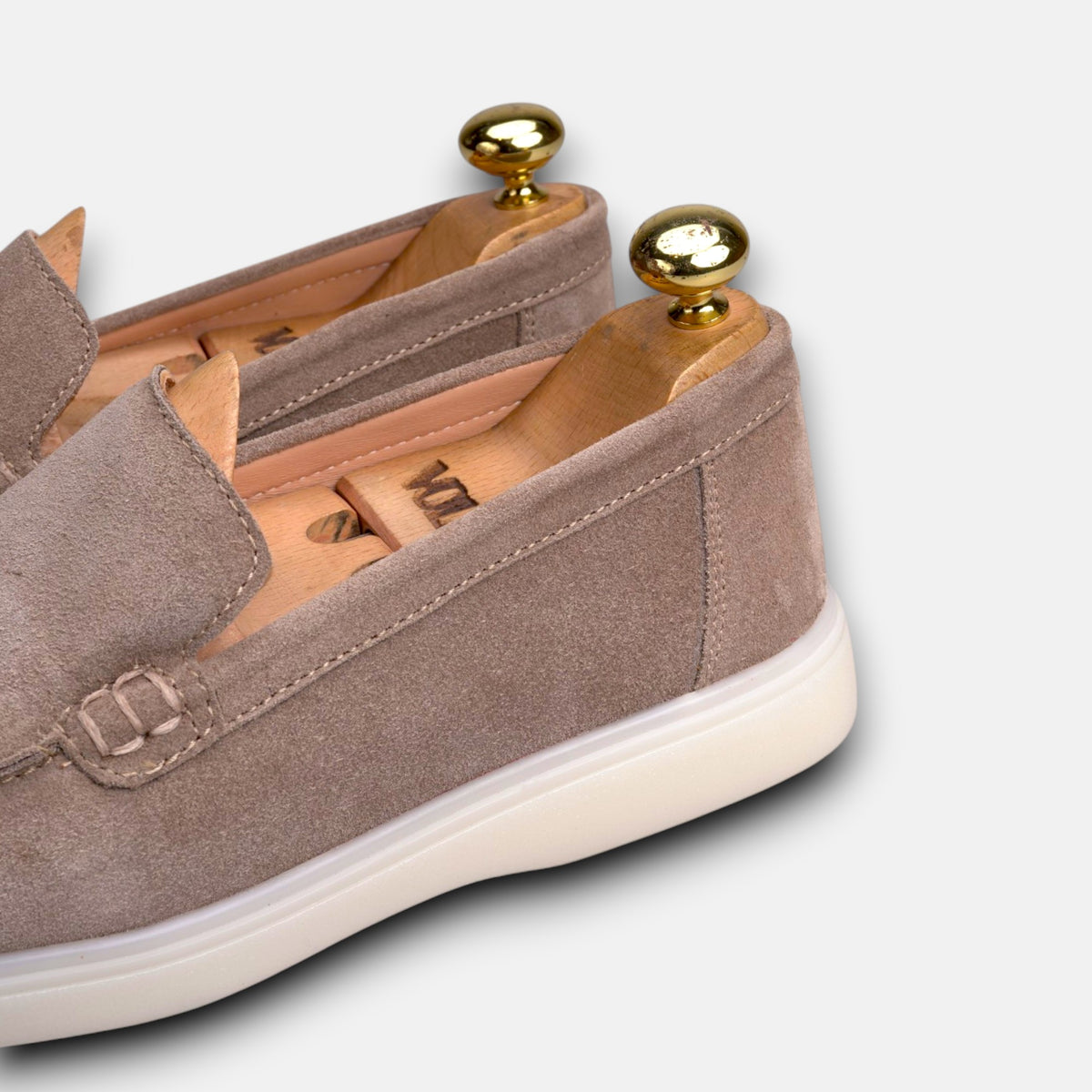 Volzak 713 Mocassin en daim Beige