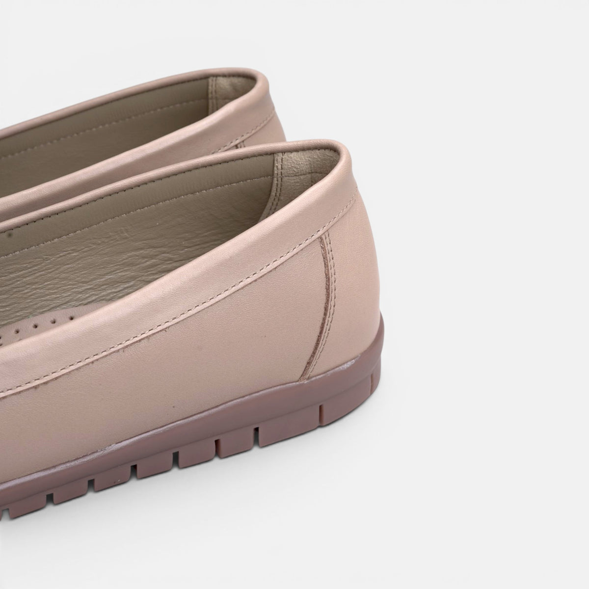 Volzak 897 Mocassin en cuir Beige