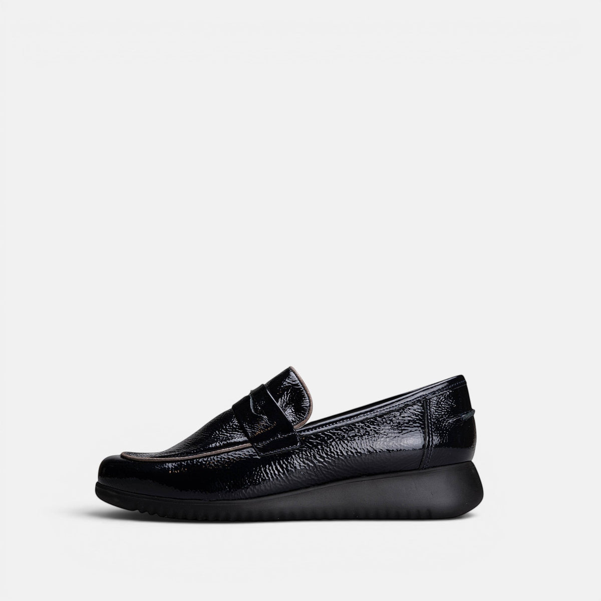 Volzak 703 Chaussure en cuir Noir Vernis