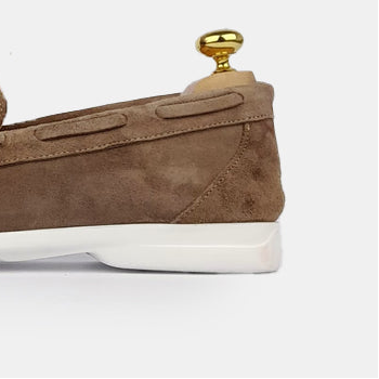 Volzak 05 Taupe suede moccasin