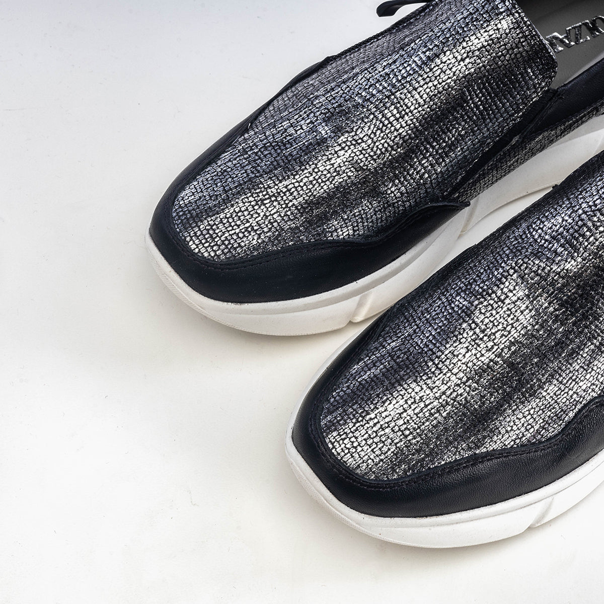Volzak 178 Basket en cuir Noir