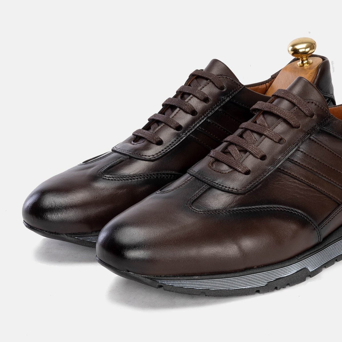 Volzak 5152 Basket en cuir Marron