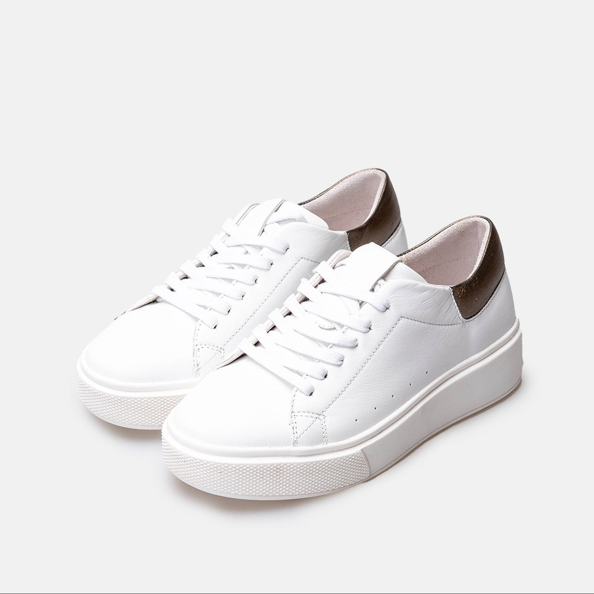 Volzak 2525 White Leather Sneakers