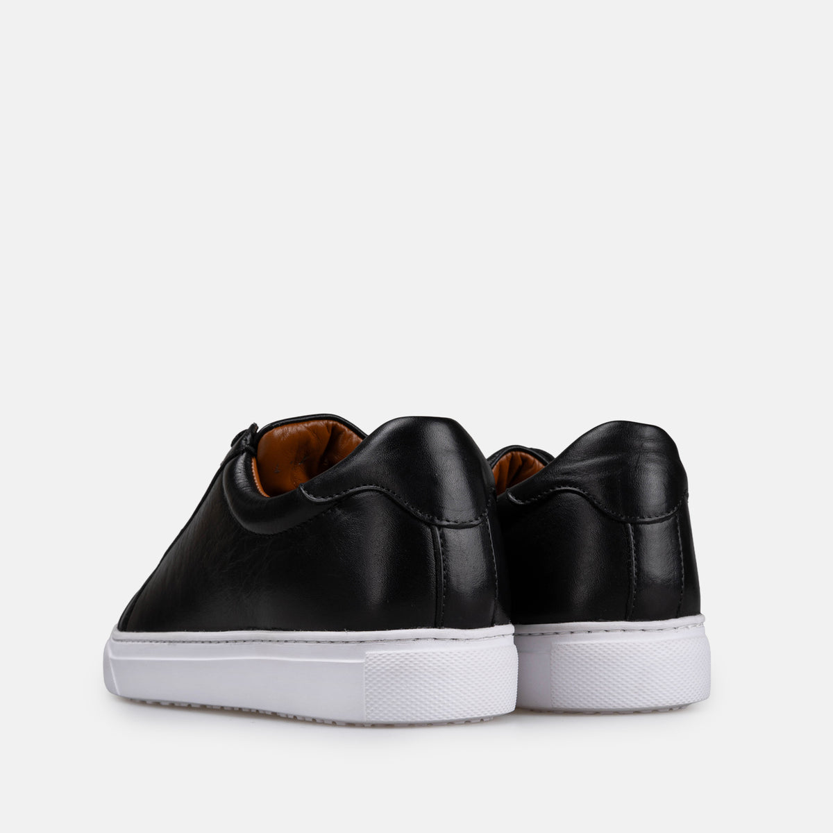 Volzak 3930 Basket en cuir Noir