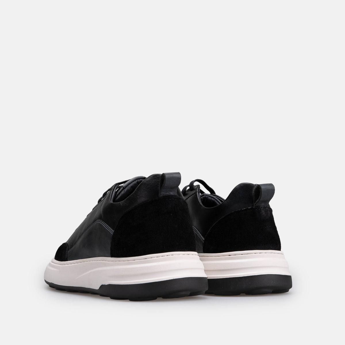 Volzak 6056 basket en cuir Noir