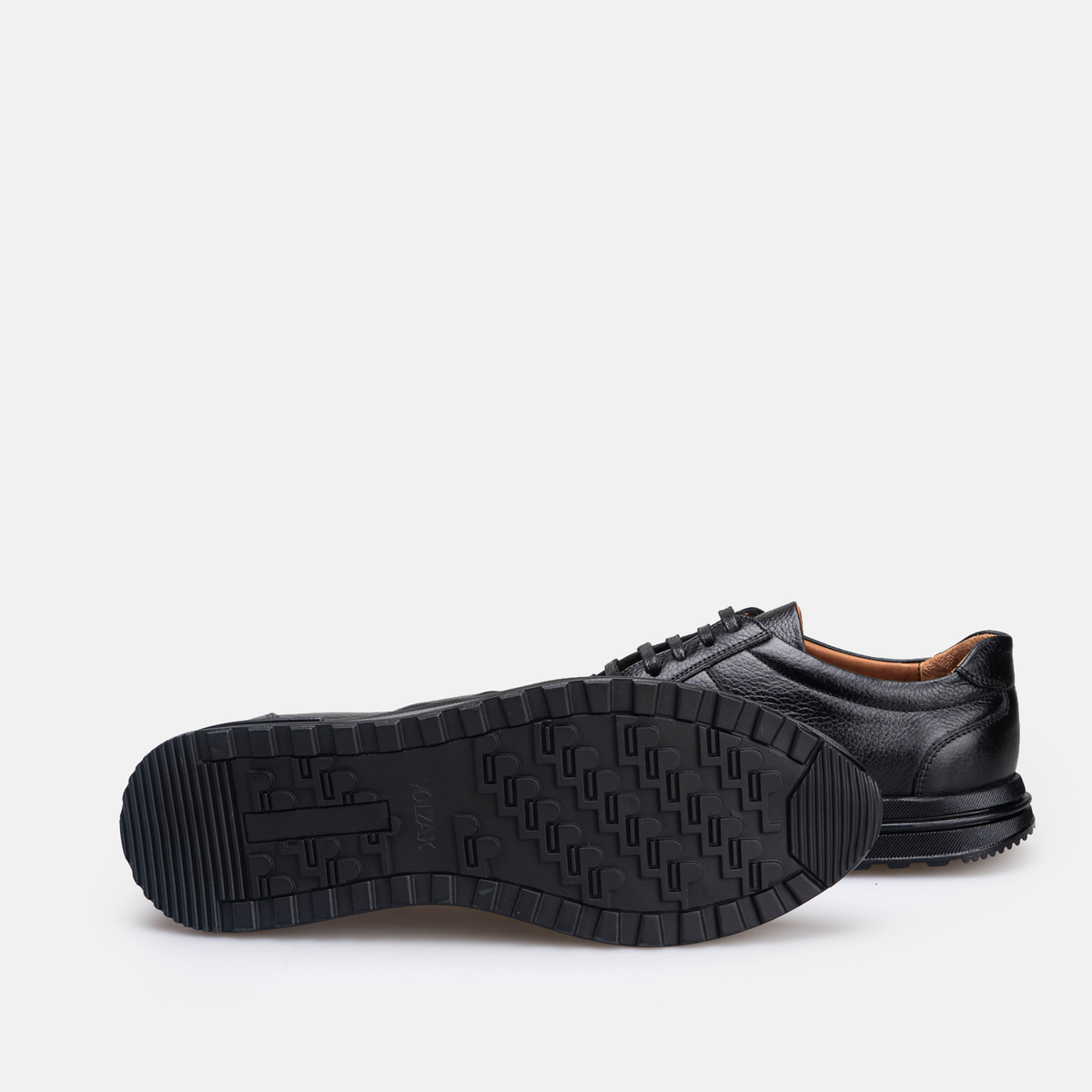Volzak 5525 basket en cuir Noir Grainé