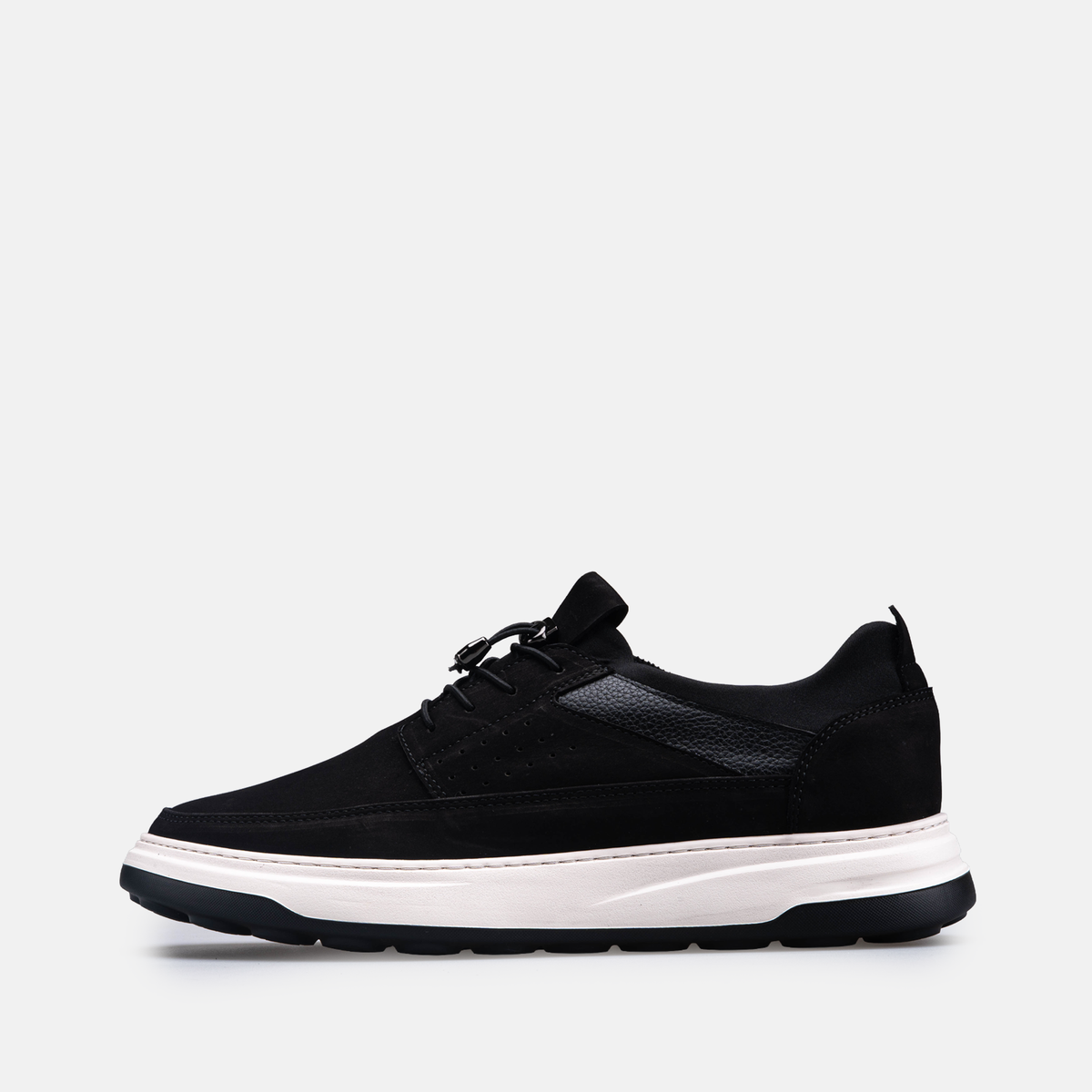 Volzak 317 basket en nubuck Noir