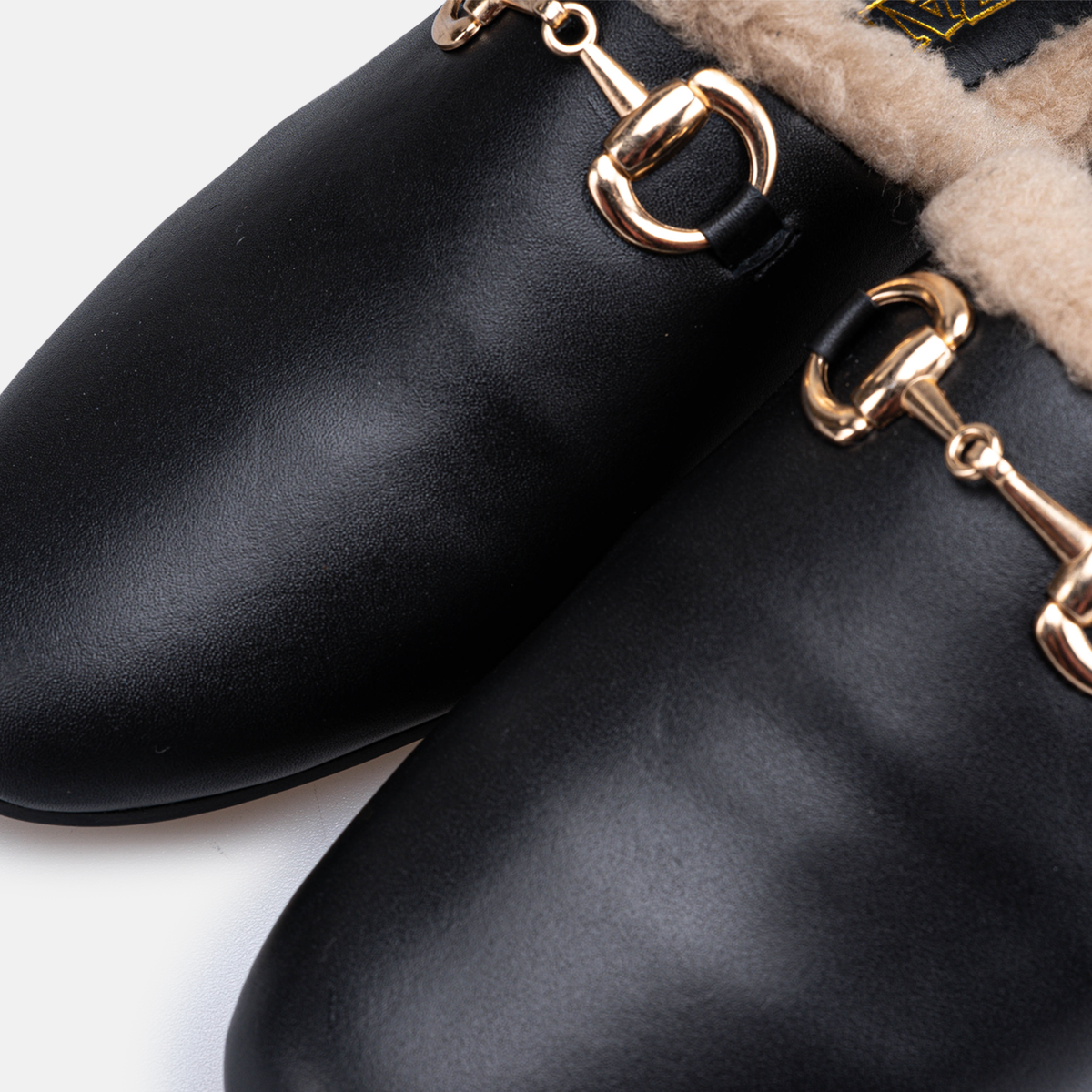 Volzak 4053 Mule en cuir Noir