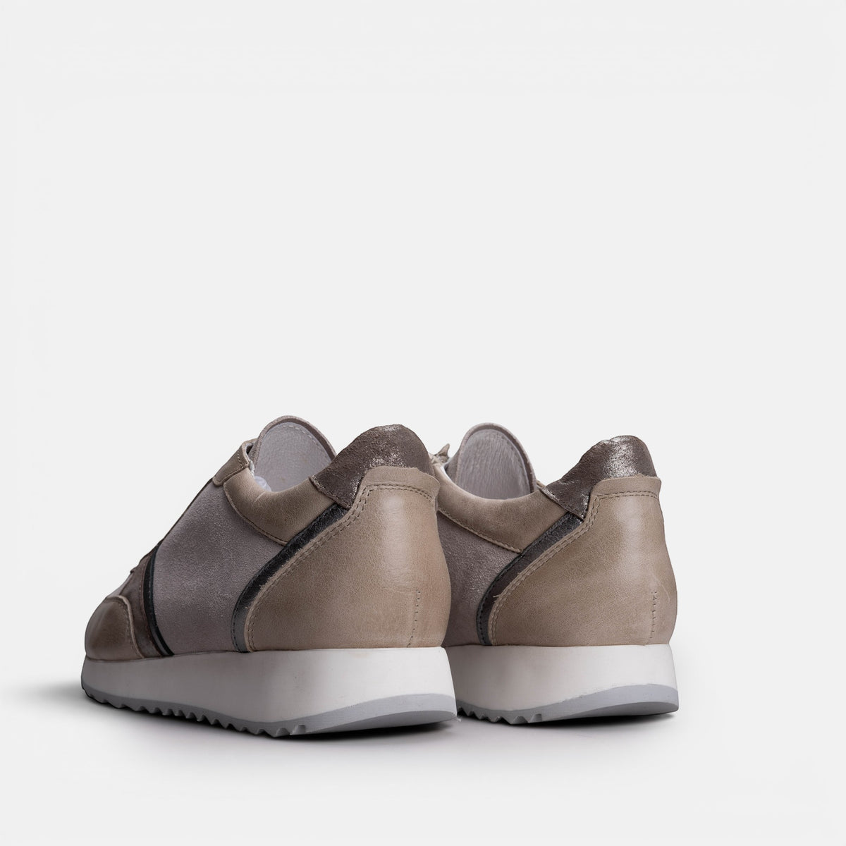Volzak 700 Basket en daim Gris Beige