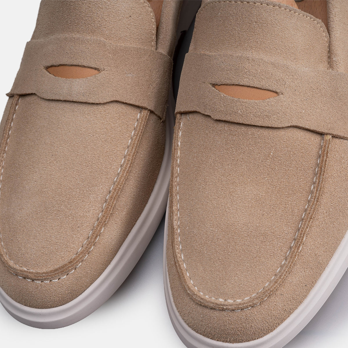 Volzak 711 Mocassin en daim Beige