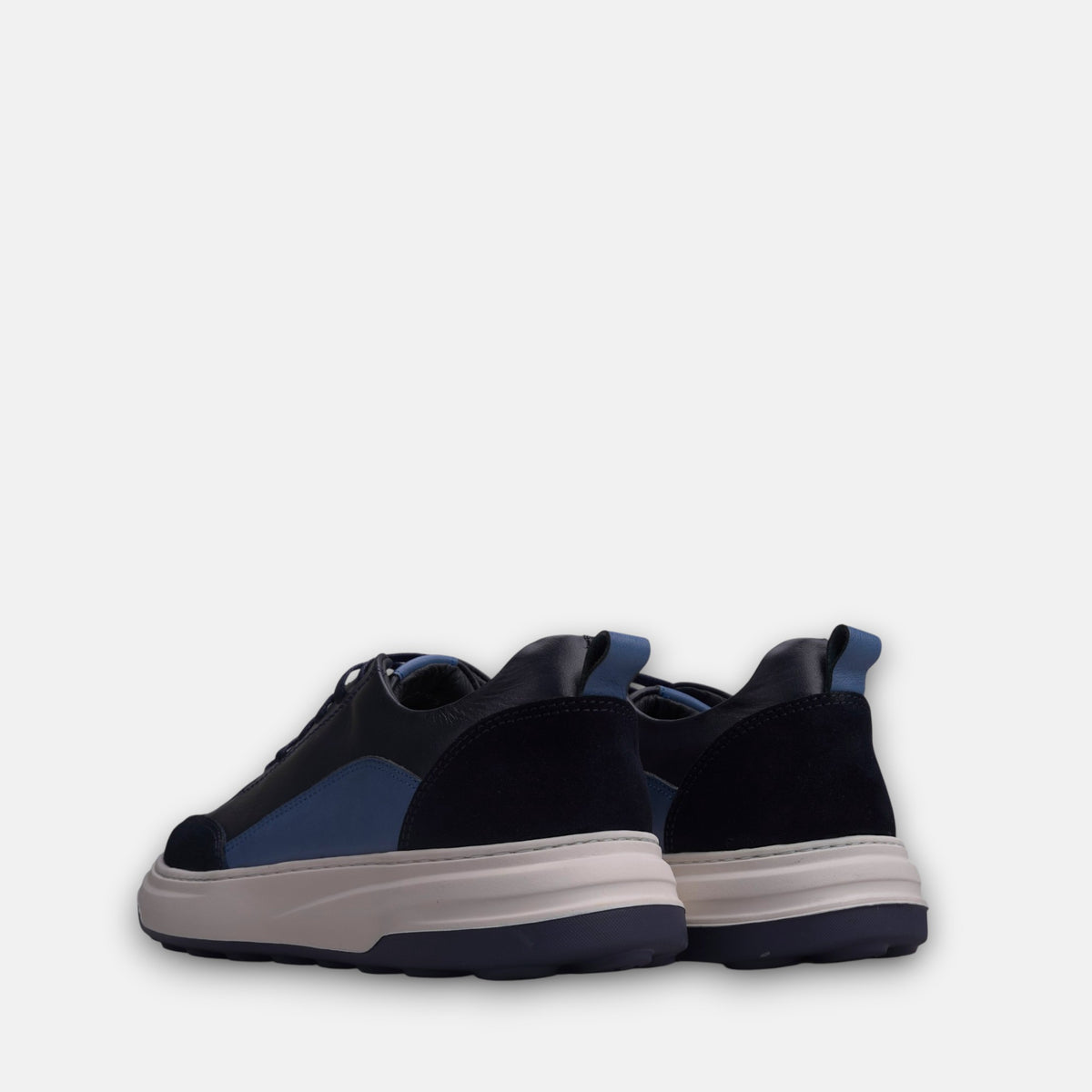 Volzak 6056 basket en cuir Bleu