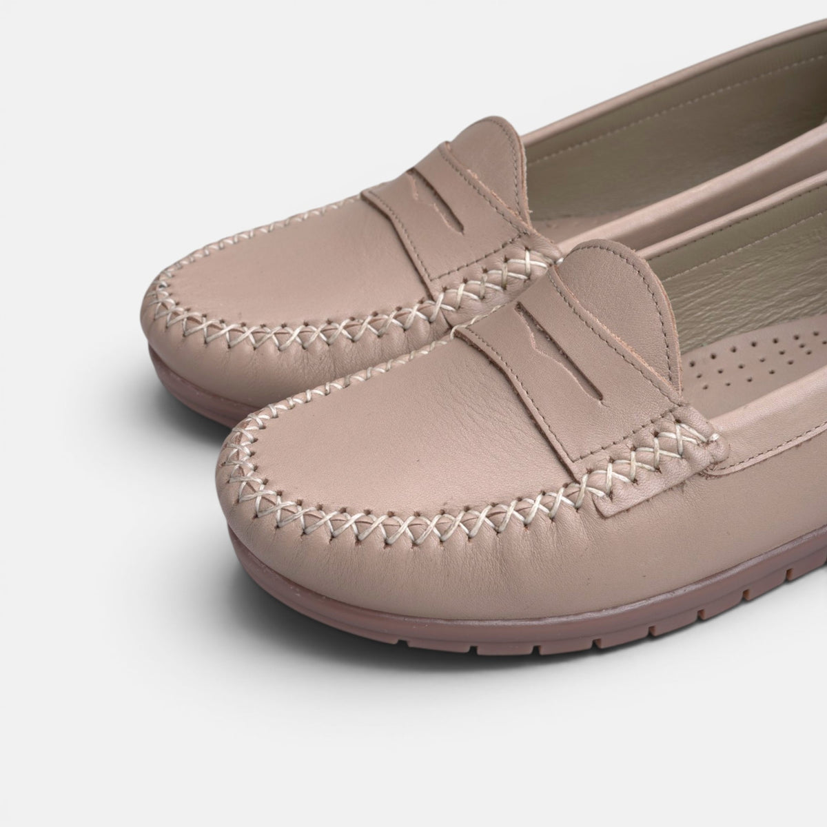 Volzak 897 Mocassin en cuir Beige