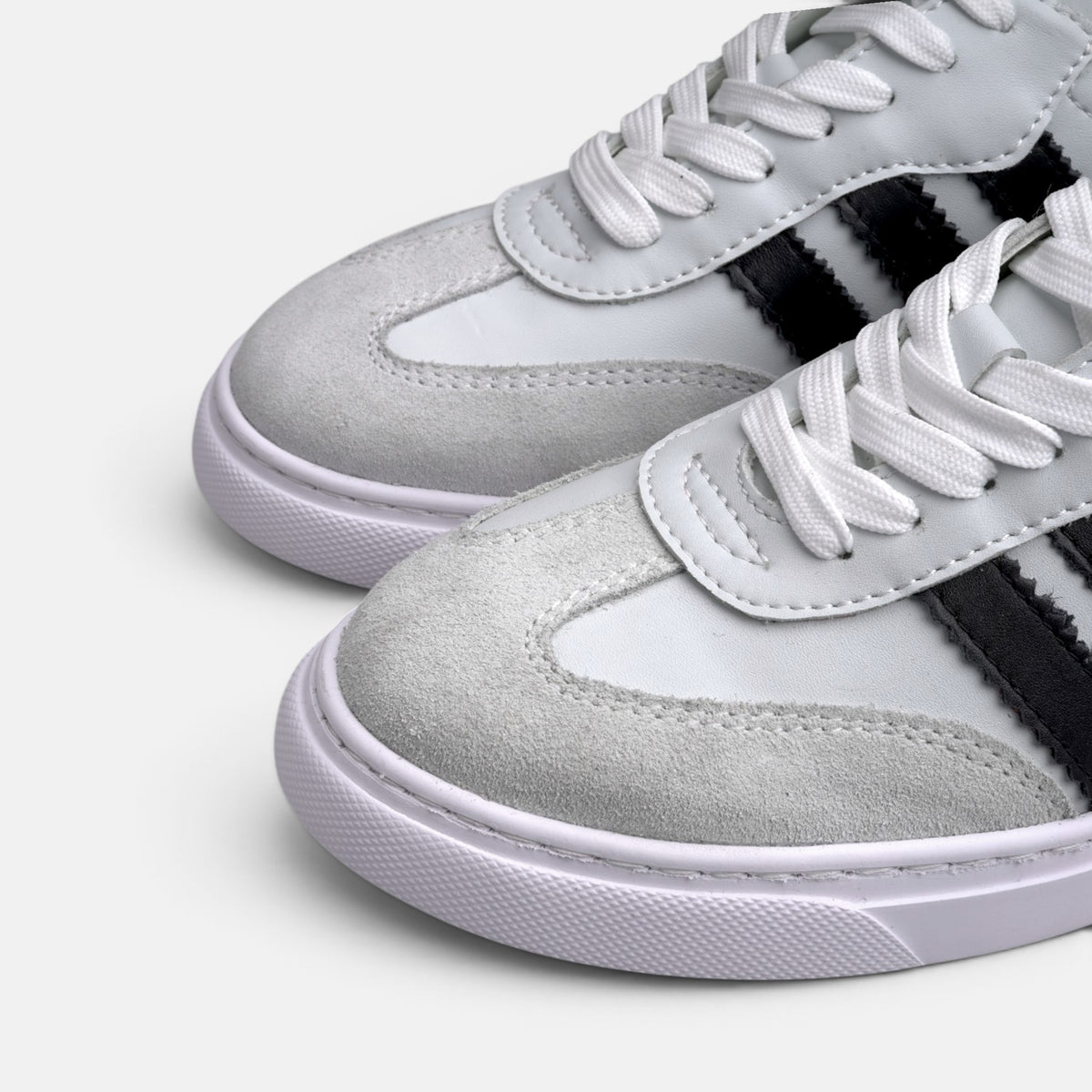 Volzak 714 Basket en cuir Blanc Noir