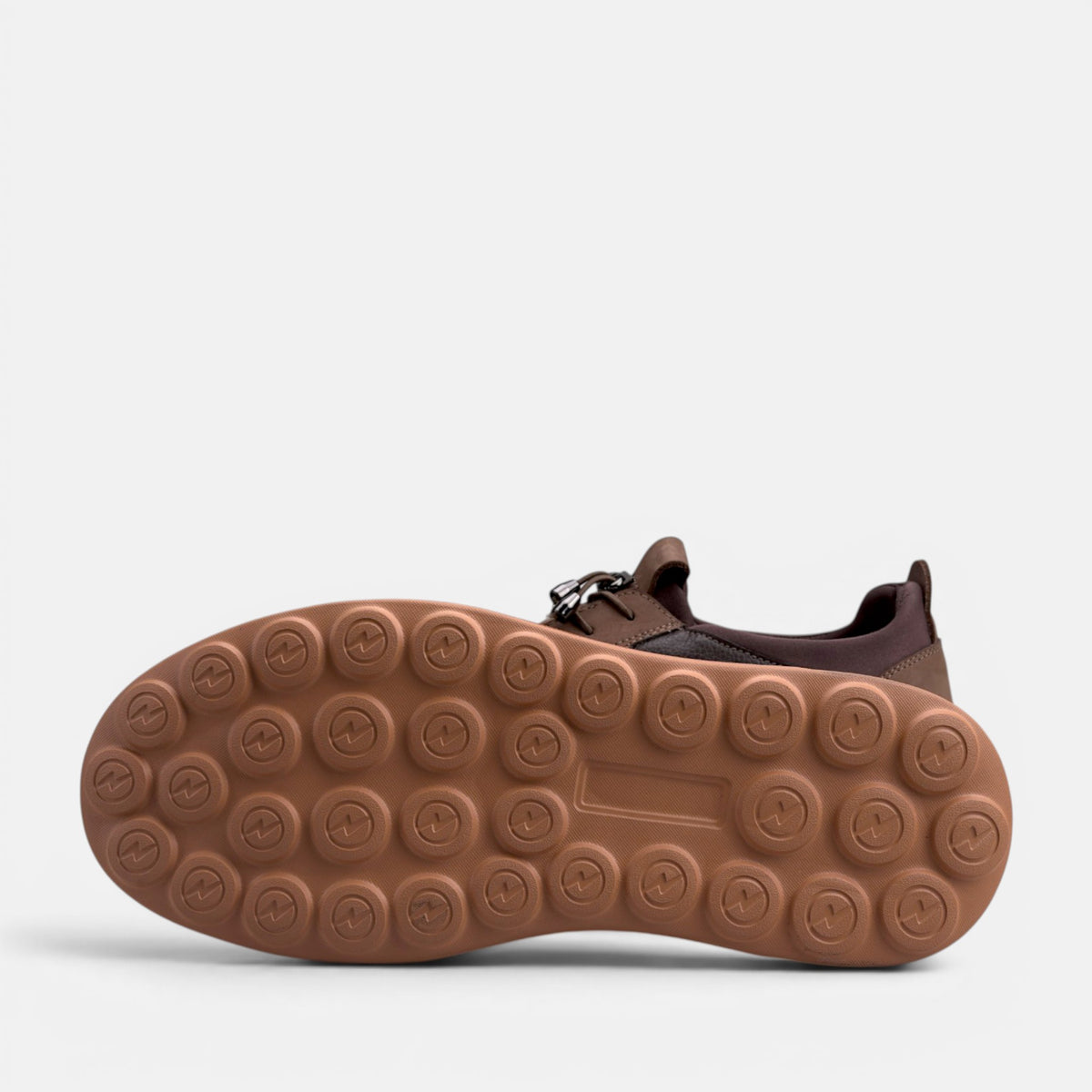 Volzak 317 basket en nubuck Marron