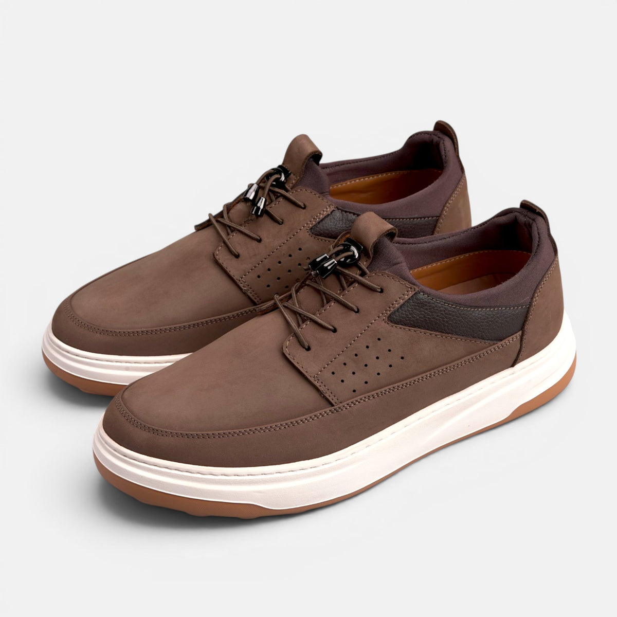 Volzak 317 basket en nubuck Marron