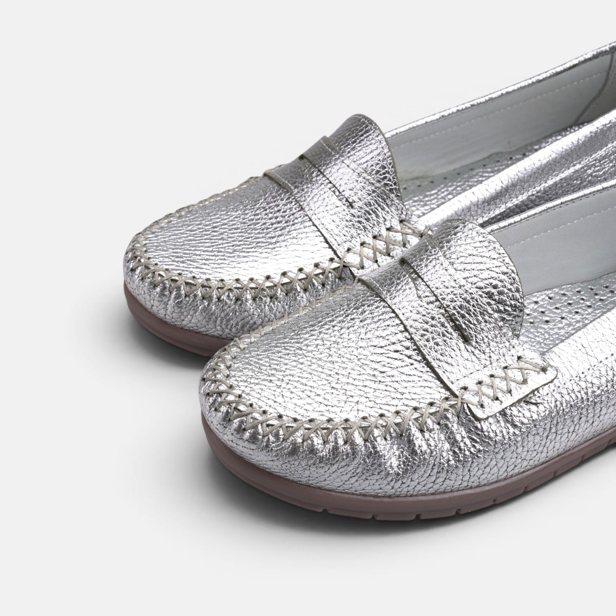 Volzak 897 Mocassin en cuir Argenté