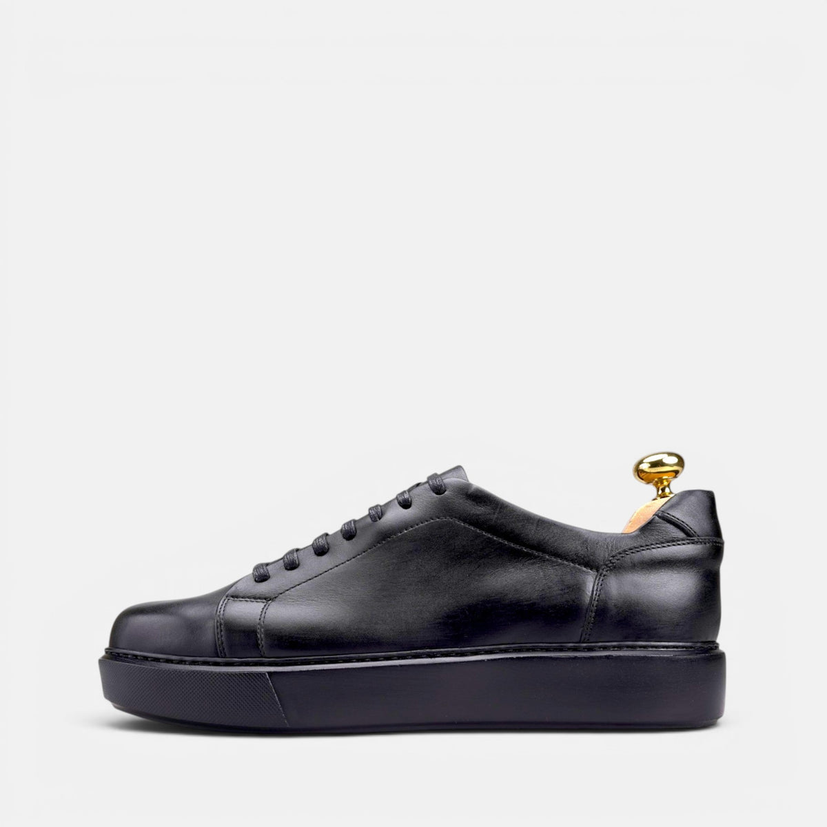 Volzak 5610 basket en cuir Noir