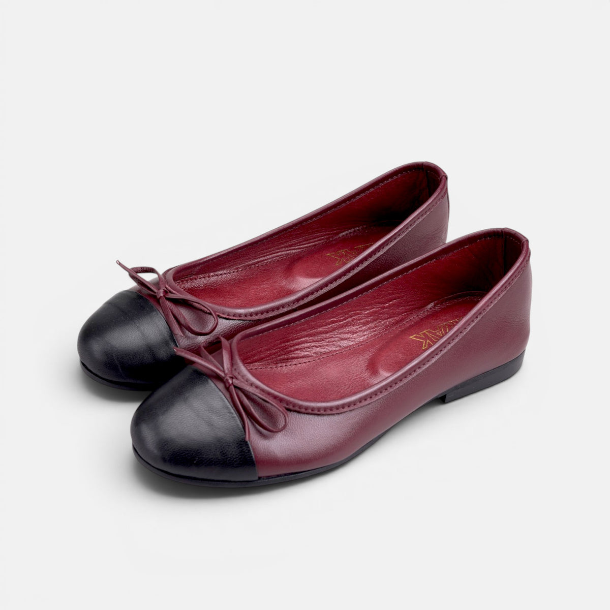 Volzak 078 Ballerine en cuir Burgundy