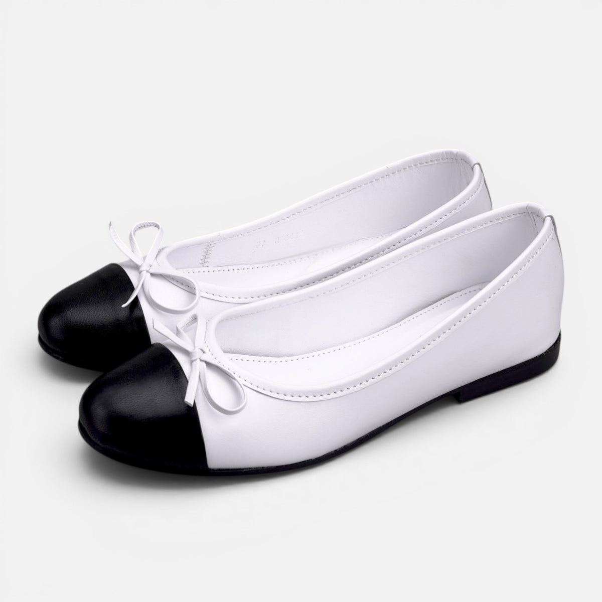 Volzak 078 Ballerine en cuir Blanc
