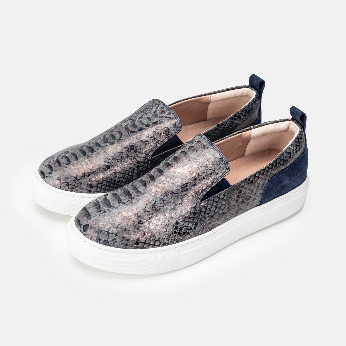 Volzak 072  Basket en cuir Bleu marine Serpent