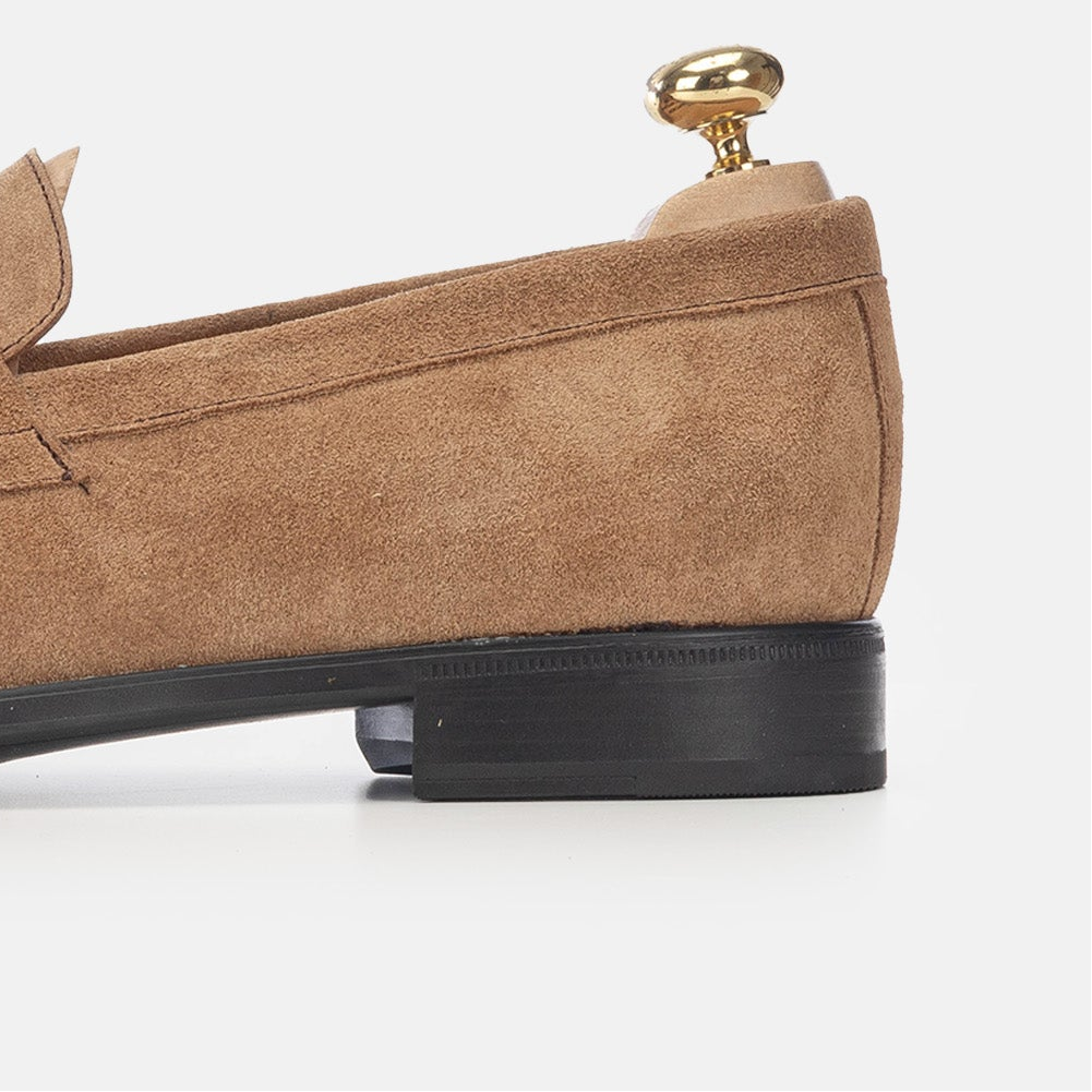 Volzak 5157 sand suede loafer