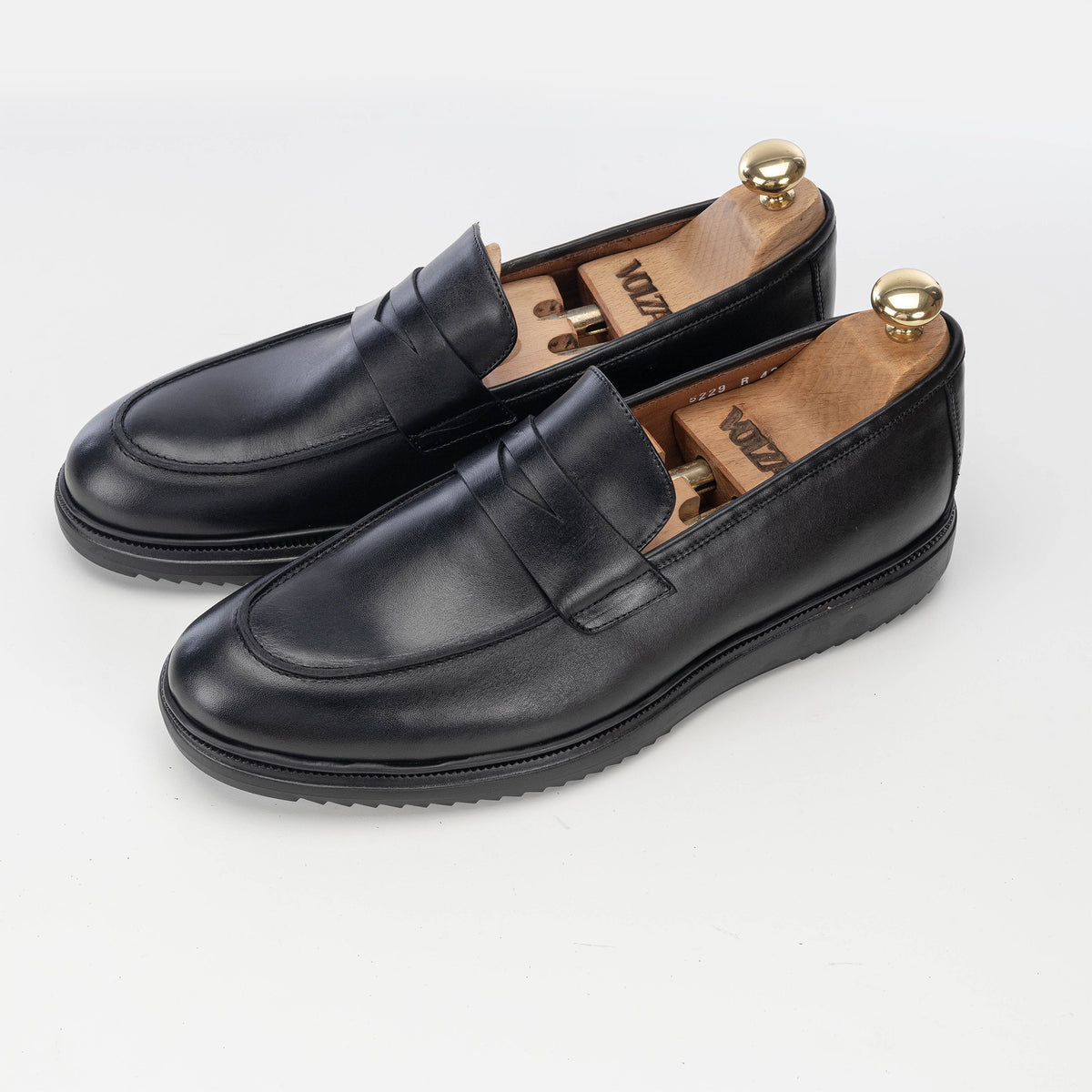Volzak 5229 black leather shoe