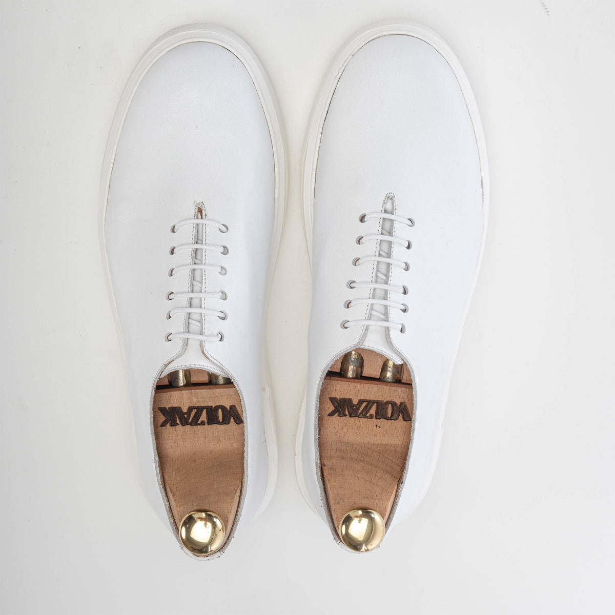 Volzak 5233 Basket en cuir blanc