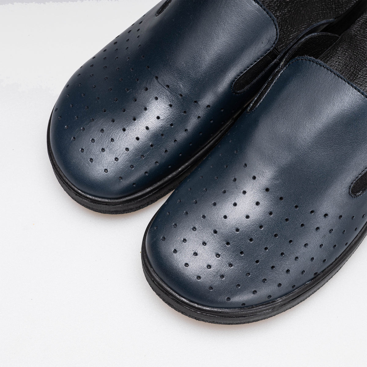 Volzak 5400 Blue Leather Clog