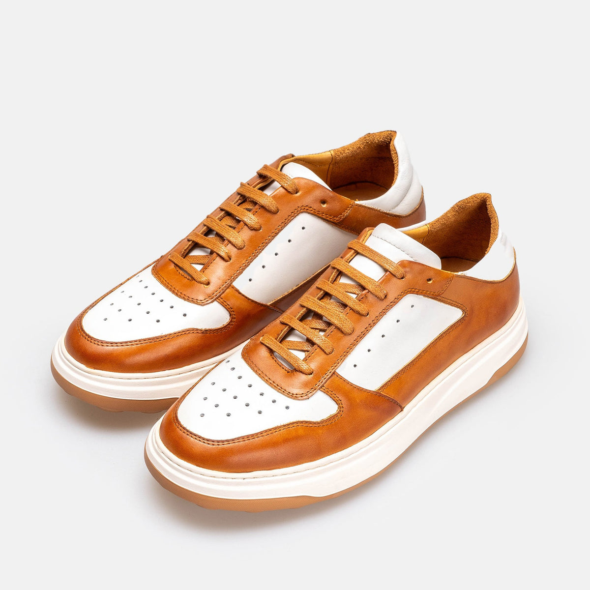 Volzak 6095 Camel leather sneaker