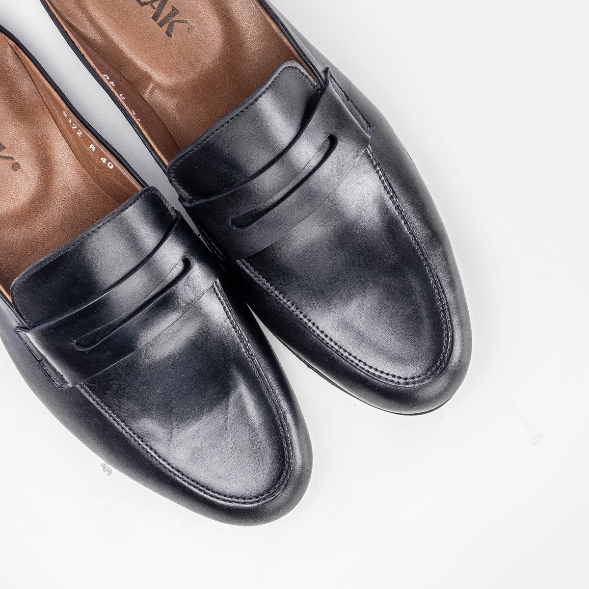 Volzak 5172 Black Leather Mule
