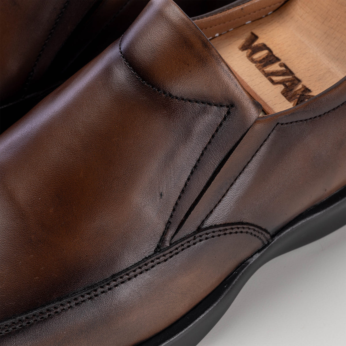 Volzak 5170 chaussure médicale en cuir marron vintage