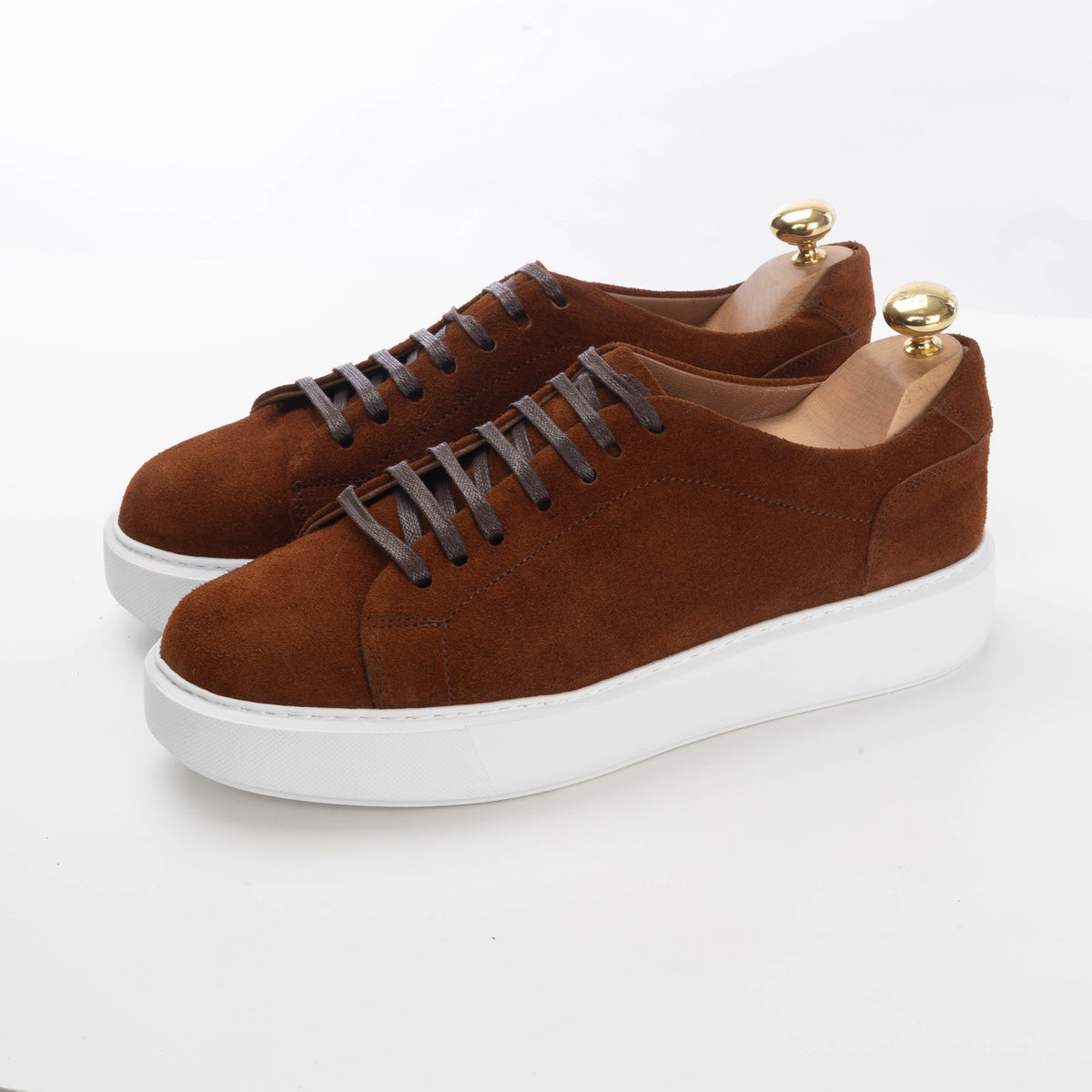 Volzak 5177 camel suede sneaker