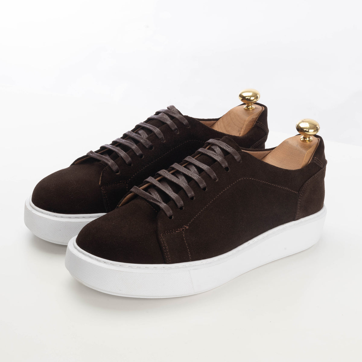 Volzak 5177 brown suede sneaker