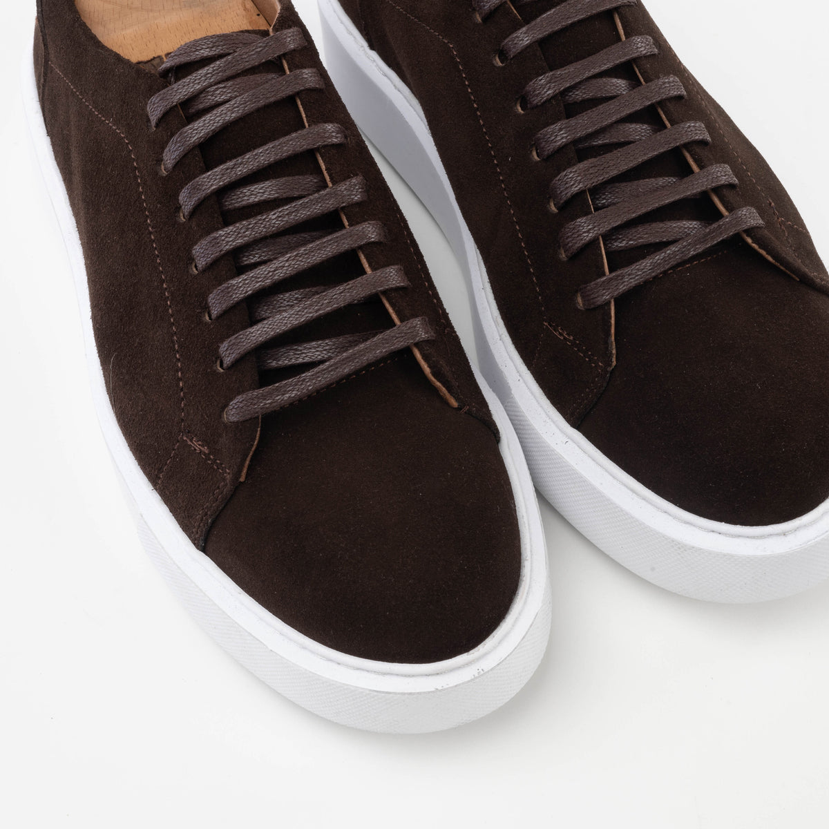 Volzak 5177 brown suede sneaker