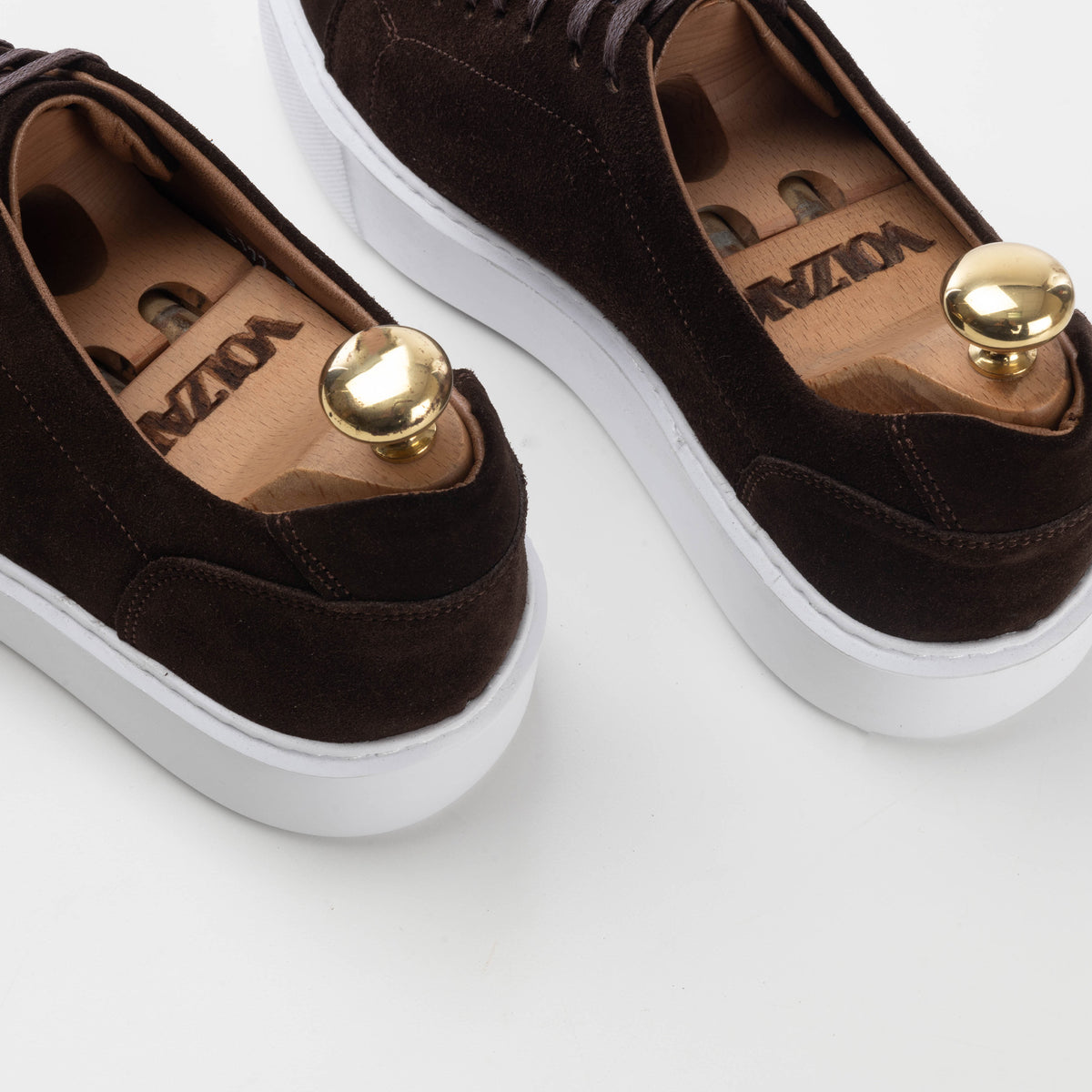 Volzak 5177 brown suede sneaker