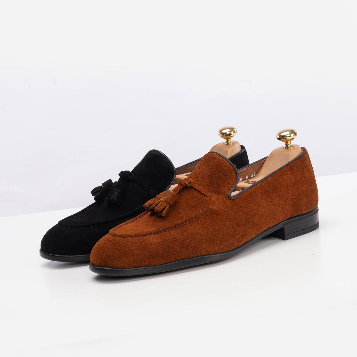 Volzak 5208 black suede shoe