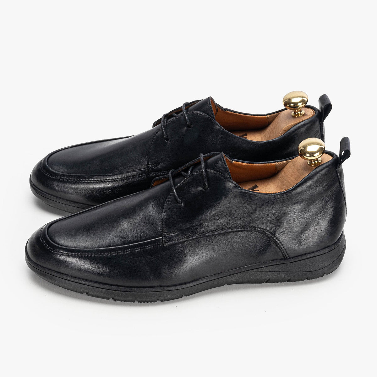 Volzak 2036 Black Leather Shoe