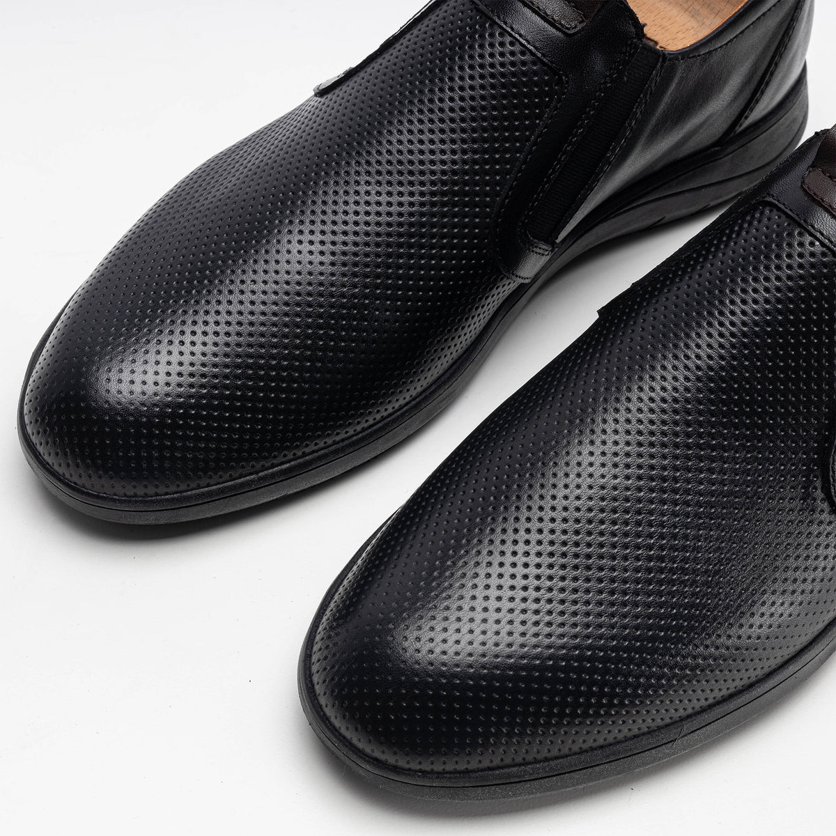 Volzak 2035 Chaussure en cuir Noir