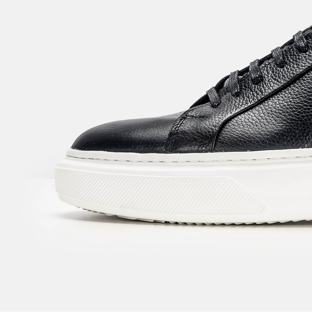 Volzak 400 Black Leather Sneakers