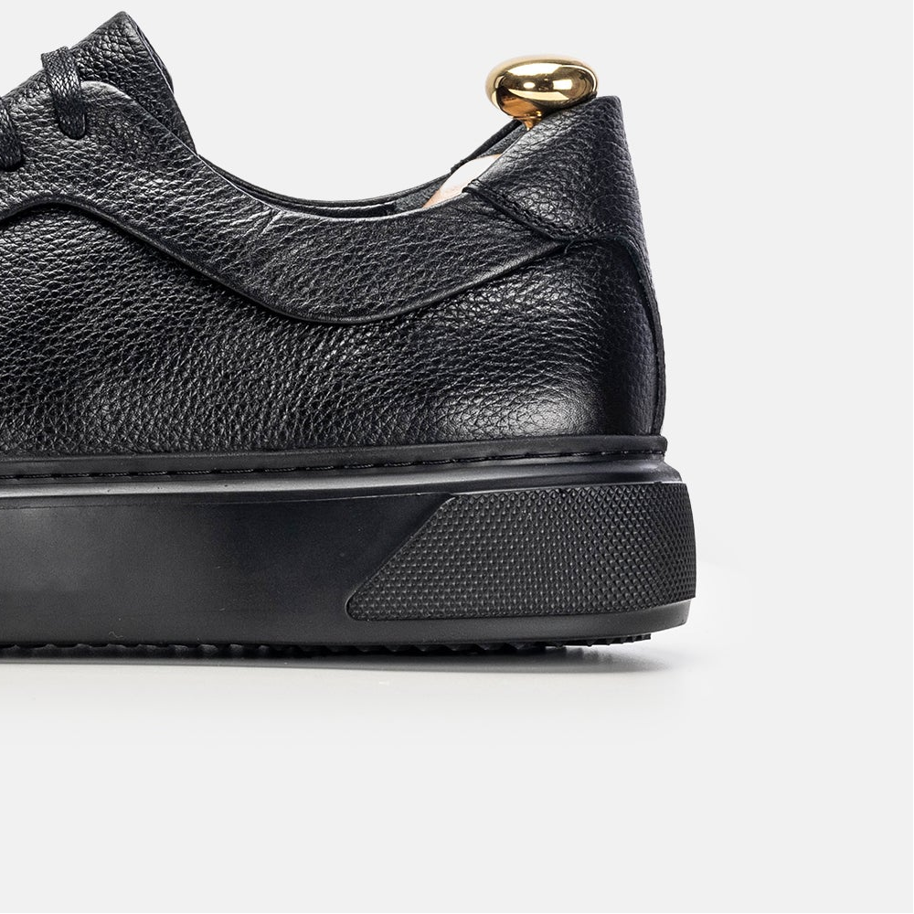 Volzak 400 S Black Leather Sneakers