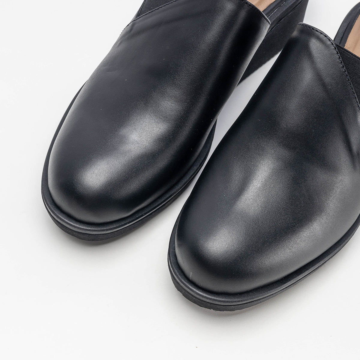 Volzak 051 Black Leather Clog