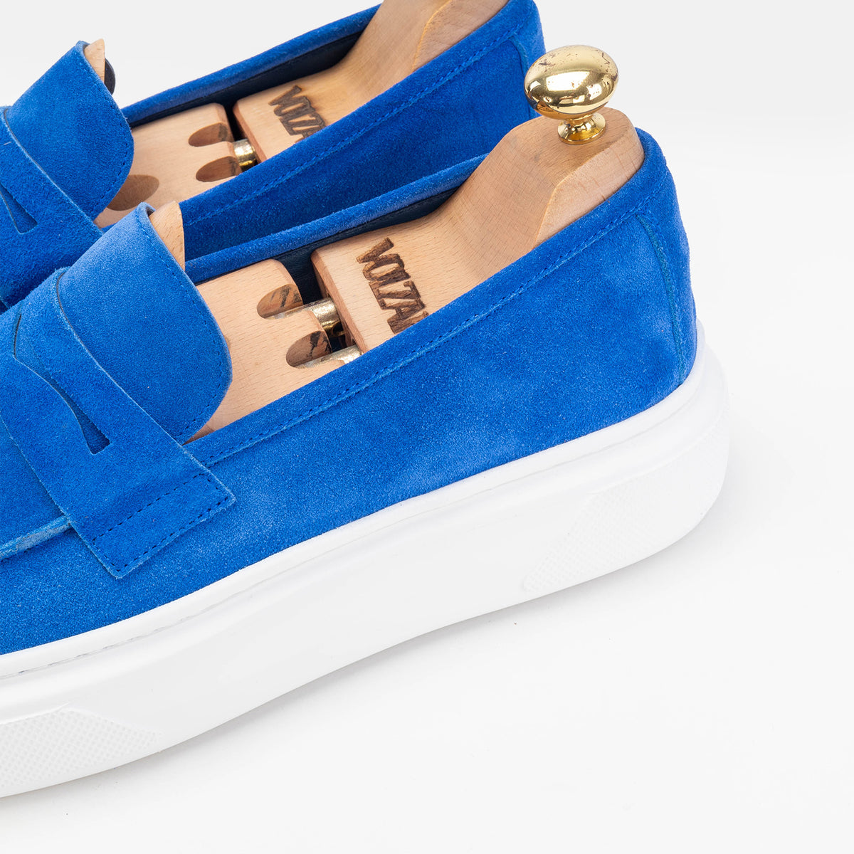 Volzak 300 Suede Sneakers Sky Blue