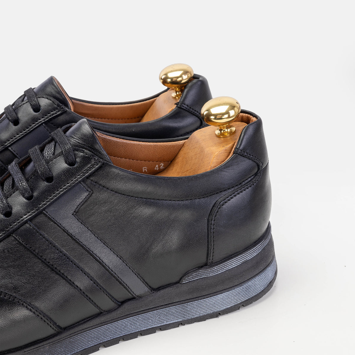 Volzak 5201 black leather sneaker